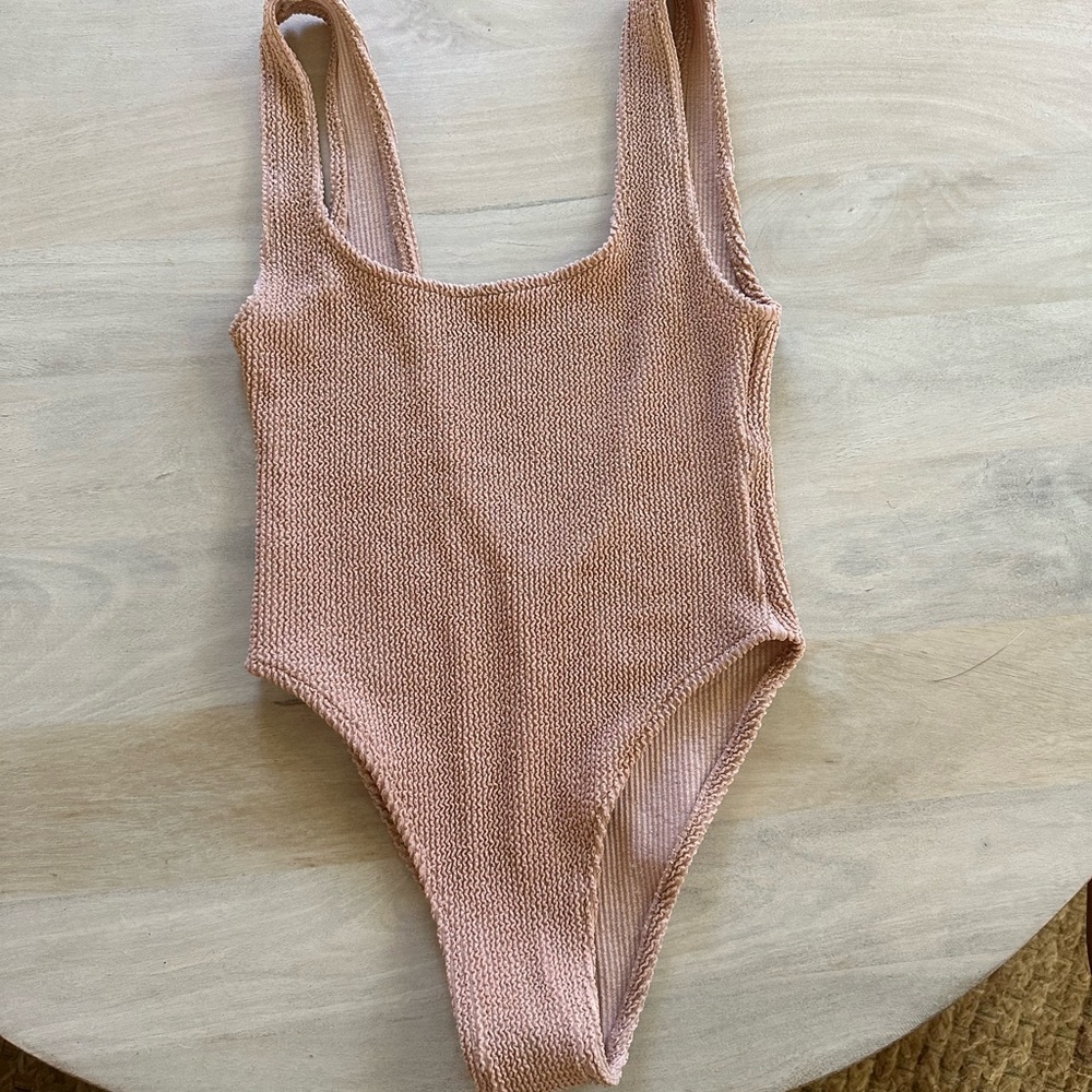 ✖️[SOLD]✖️Tan + Lines One Piece Bikini